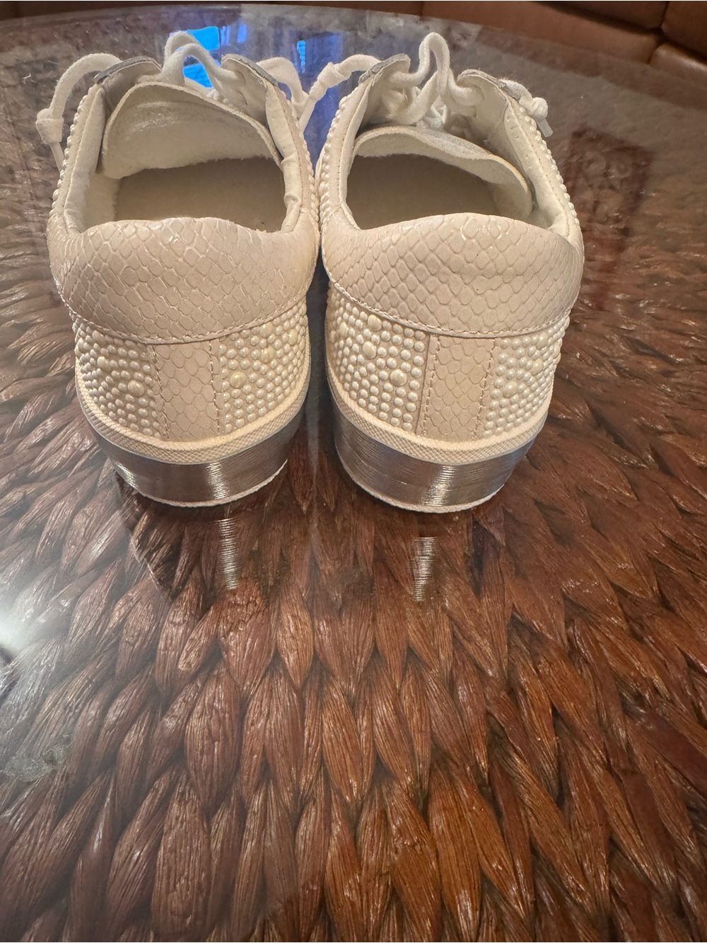 Dolce Vita Zina Vanilla White Pearl Lace-Up Sneakers - size 6.5 - Picture 4 of 9